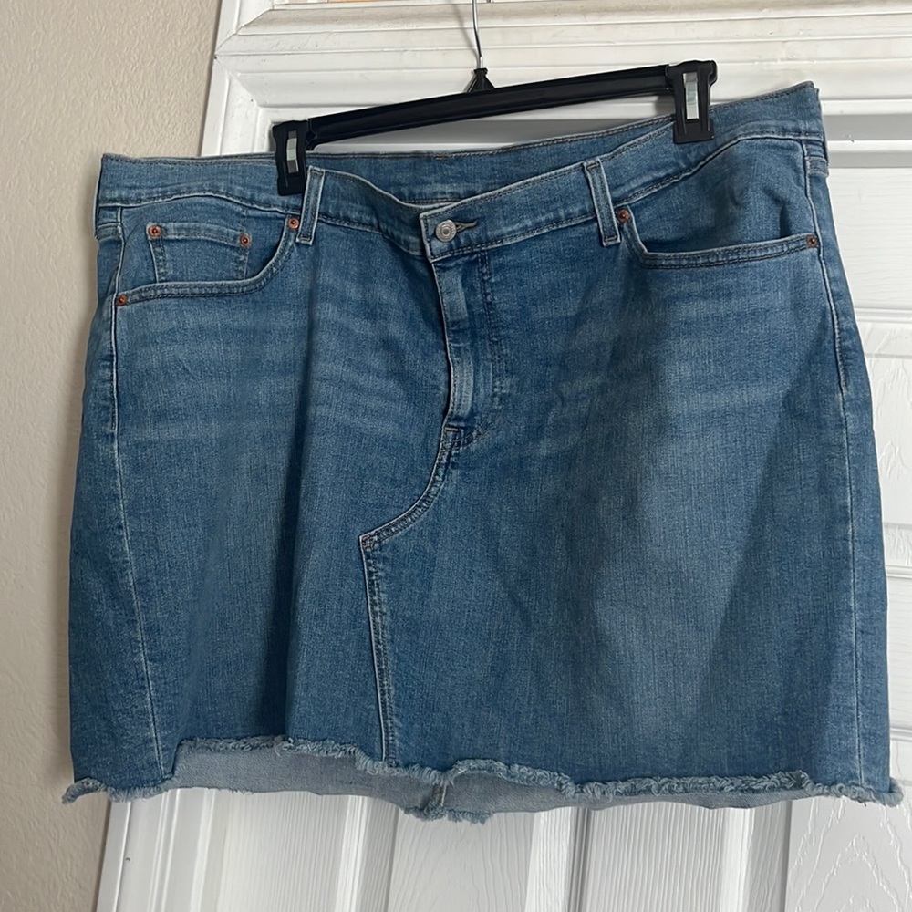 Levi’s Denim skirt